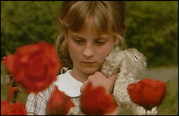 Abb. 1: Screenshot aus Allerliebste Schwester (1988). Verleih: Universum.