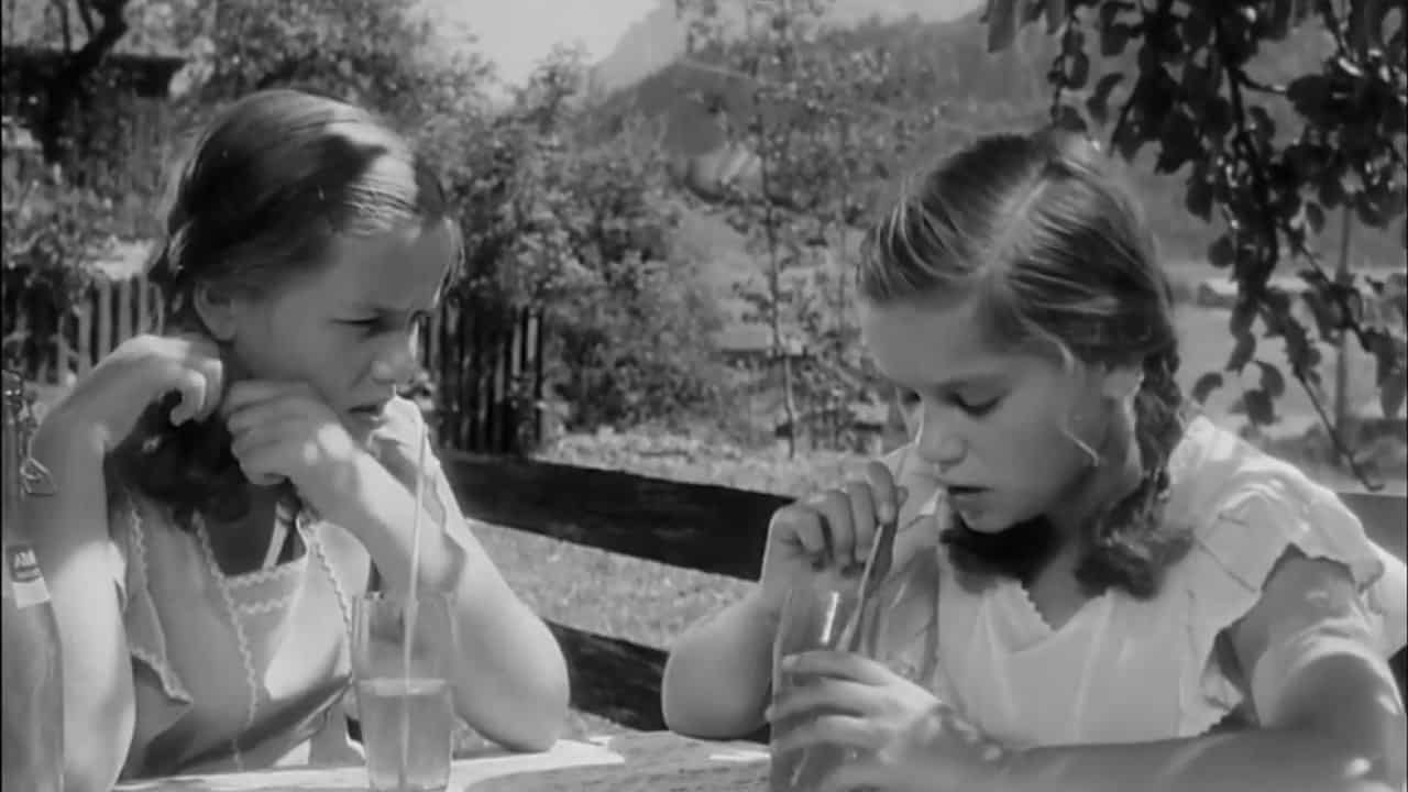 Abb. 1: Screenshot aus Das doppelte Lottchen (1950). Verleih: Carlton Film.